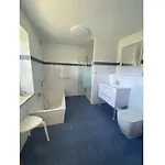 Appartamento House In With 1 Bedroom
