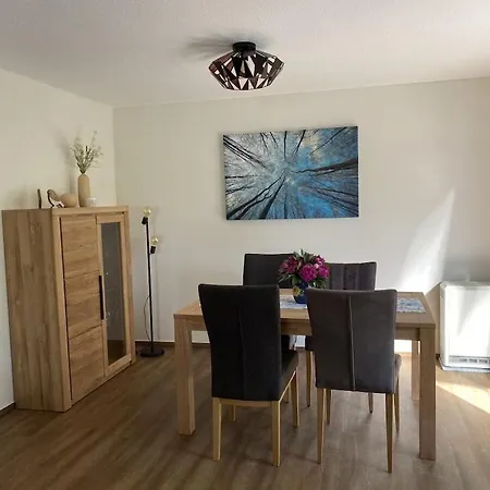 House In With 1 Bedroom Apartament